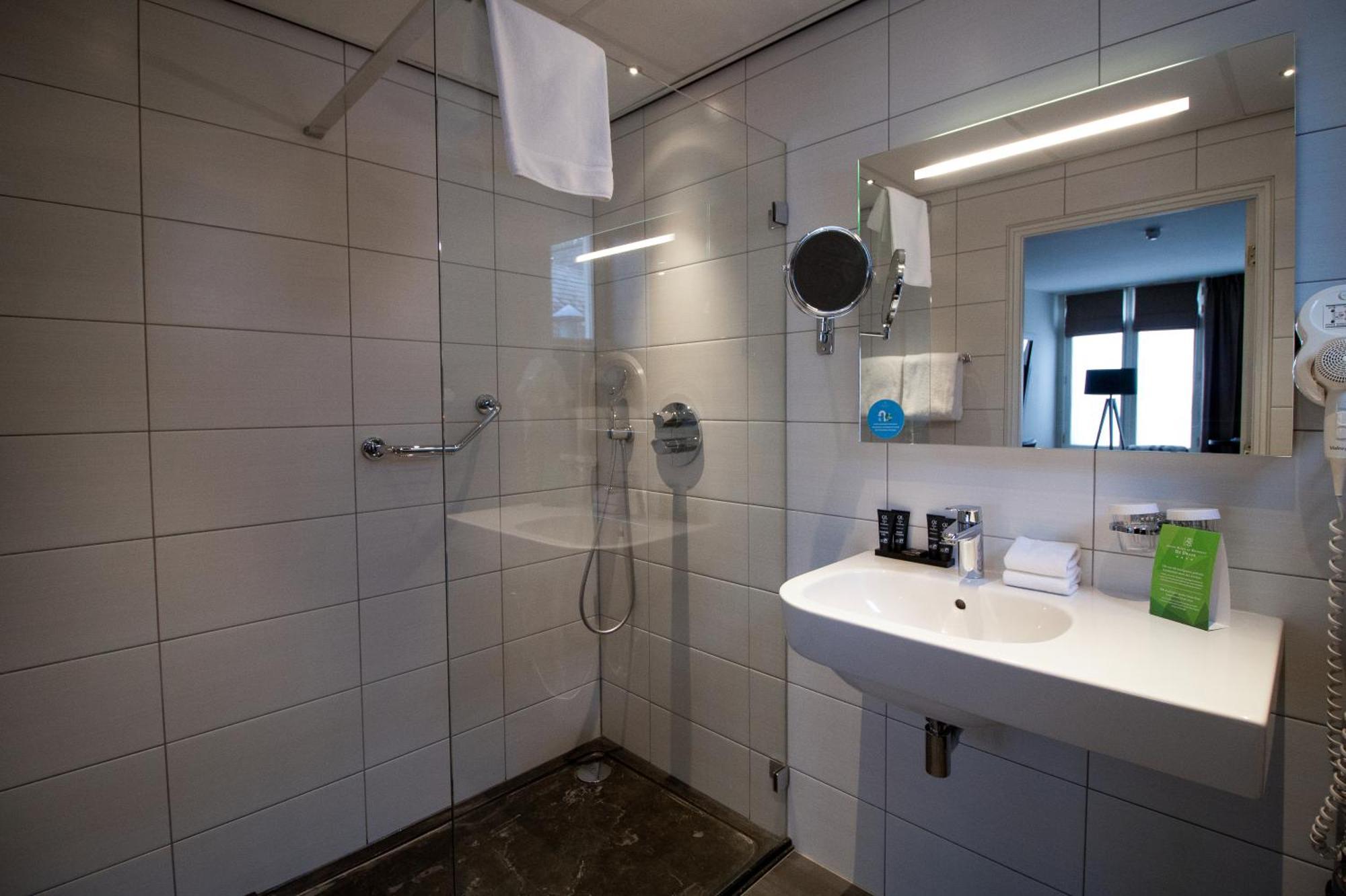 Grand Hotel En Residence De Draak Bergen op Zoom Ruang foto