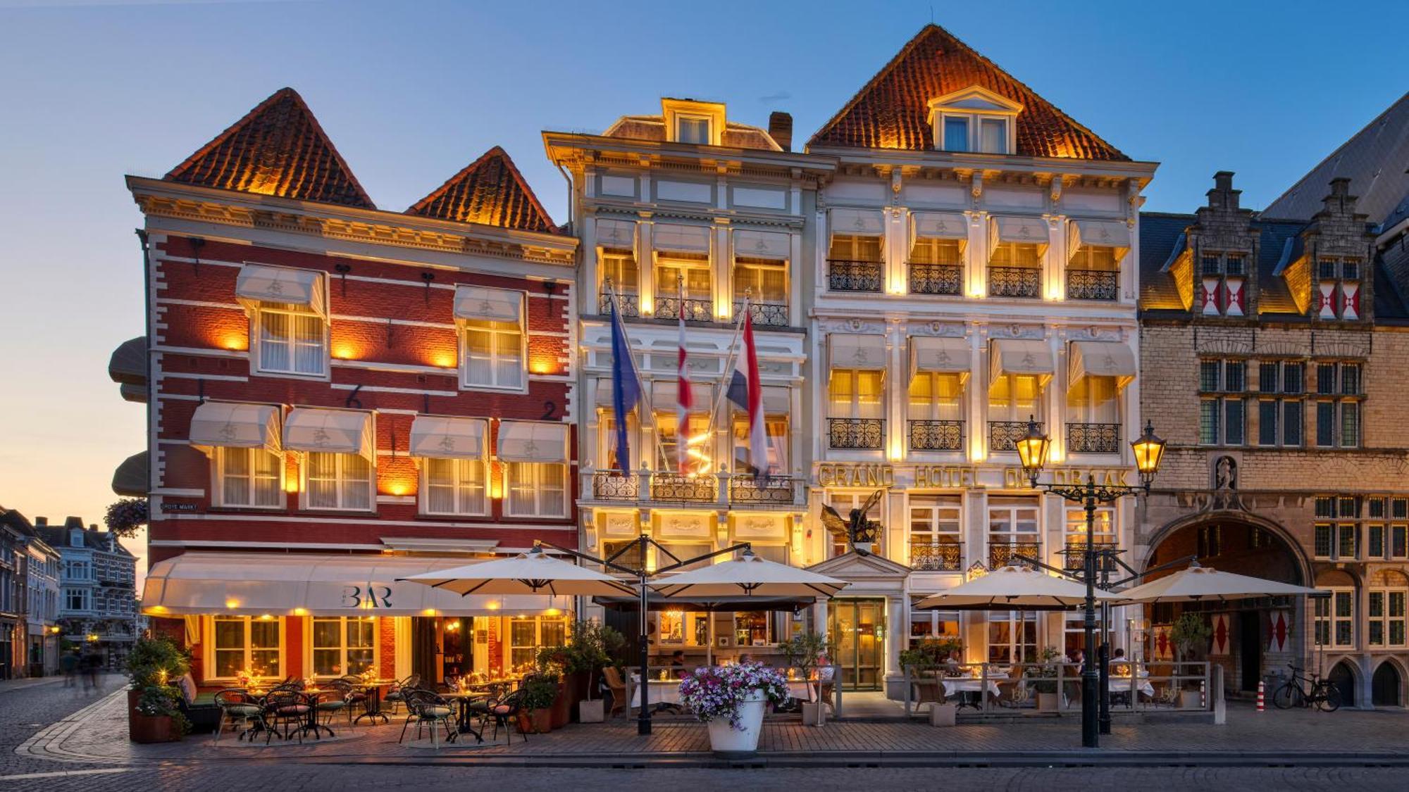 Grand Hotel En Residence De Draak Bergen op Zoom Bagian luar foto